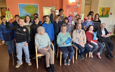10.04.2025 Osterfreude verbindet Generationen – ein kreatives Miteinander voller Lachen, Farbe und Herzenswärme